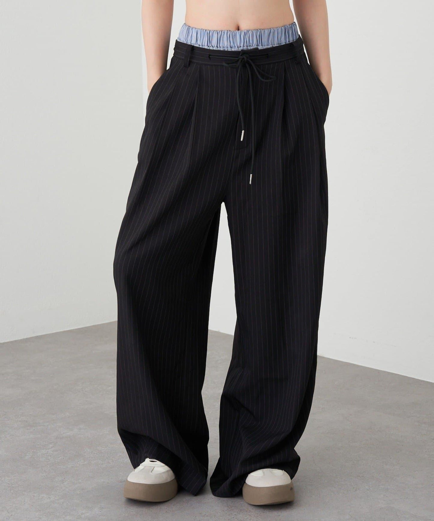 層疊設計休閒西裝褲