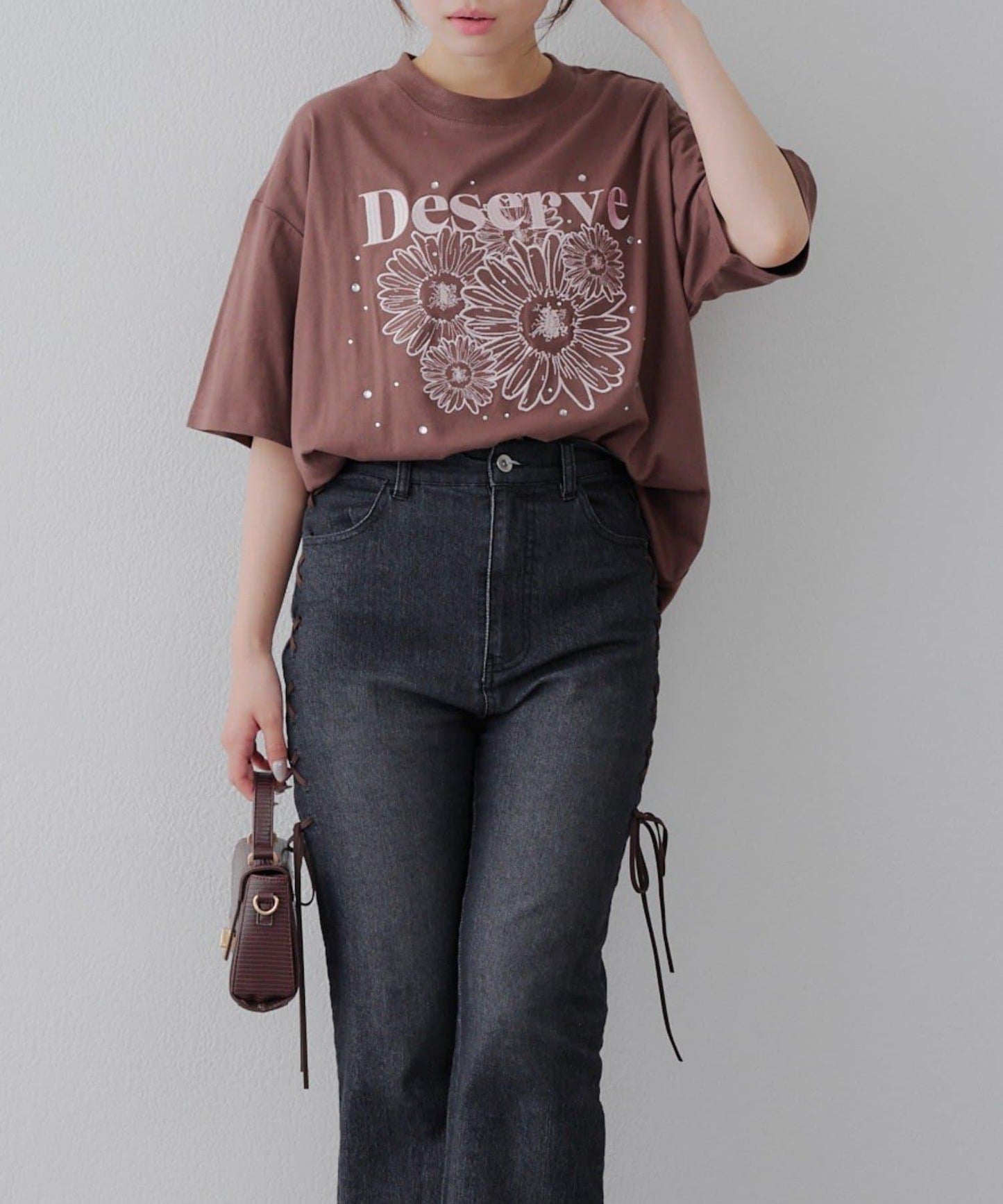 亮片花朵刺繡寬鬆T恤