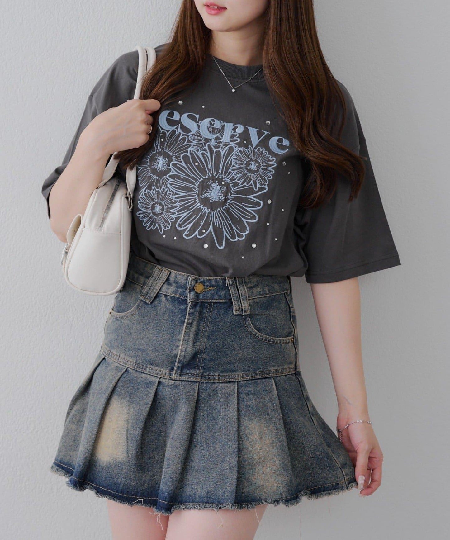 亮片花朵刺繡寬鬆T恤
