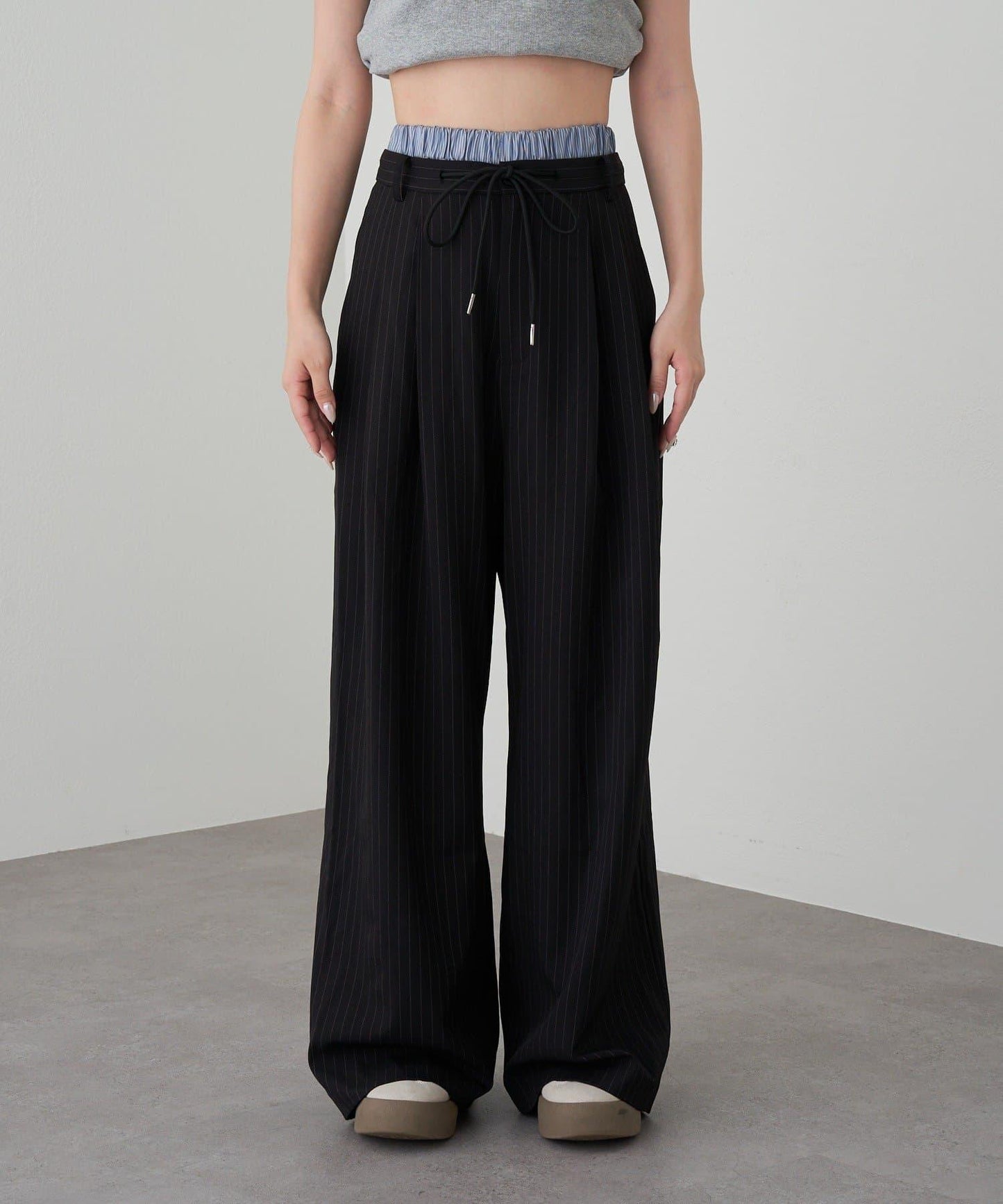 層疊設計休閒西裝褲