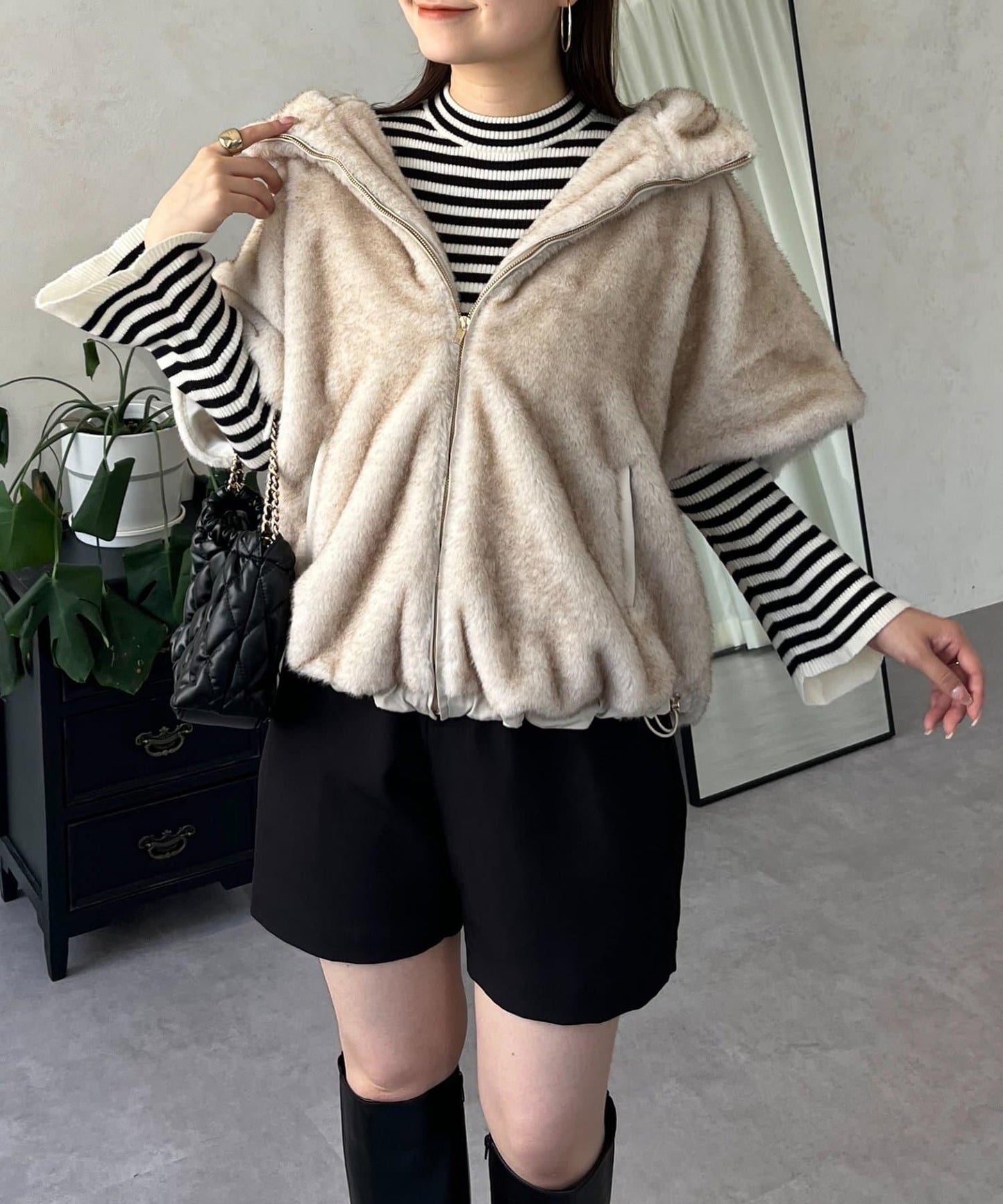 【總選舉參賽單品】貂絨風格連帽毛皮披肩