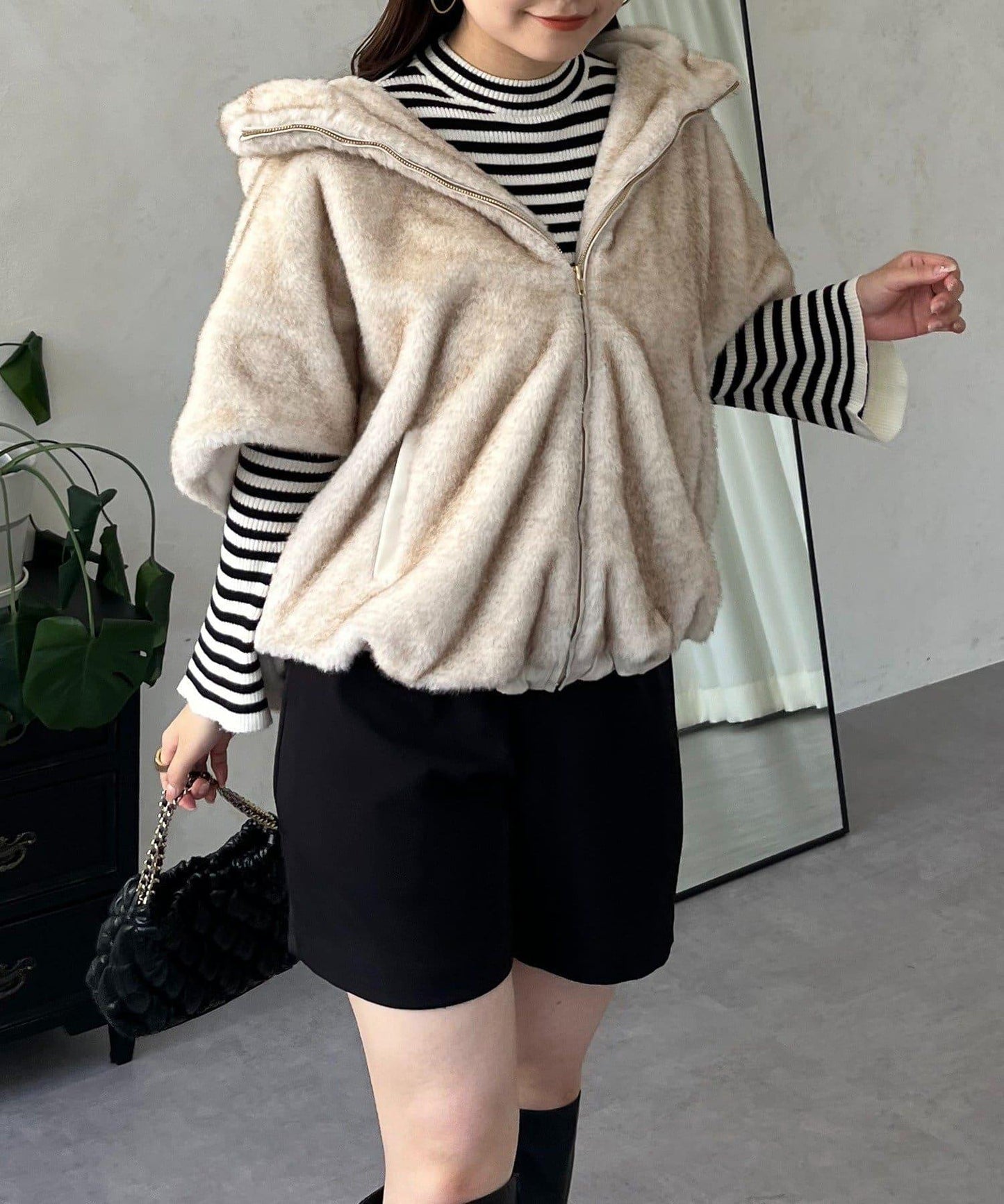 【總選舉參賽單品】貂絨風格連帽毛皮披肩