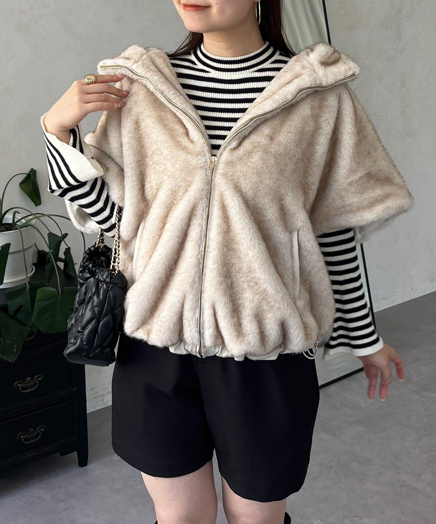 【總選舉參賽單品】貂絨風格連帽毛皮披肩