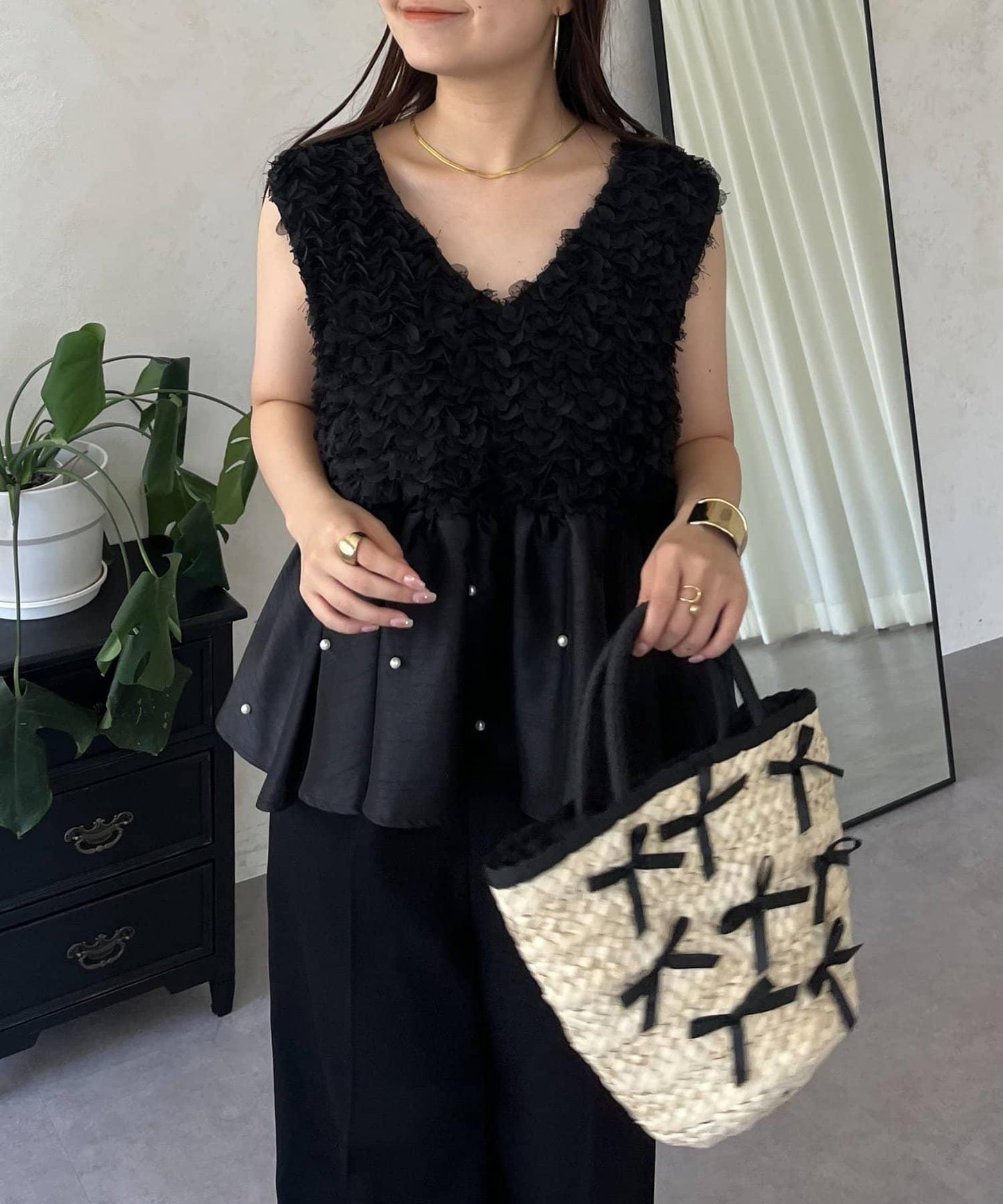 【總選舉參賽單品】花卉圖案珍珠荷葉邊背心