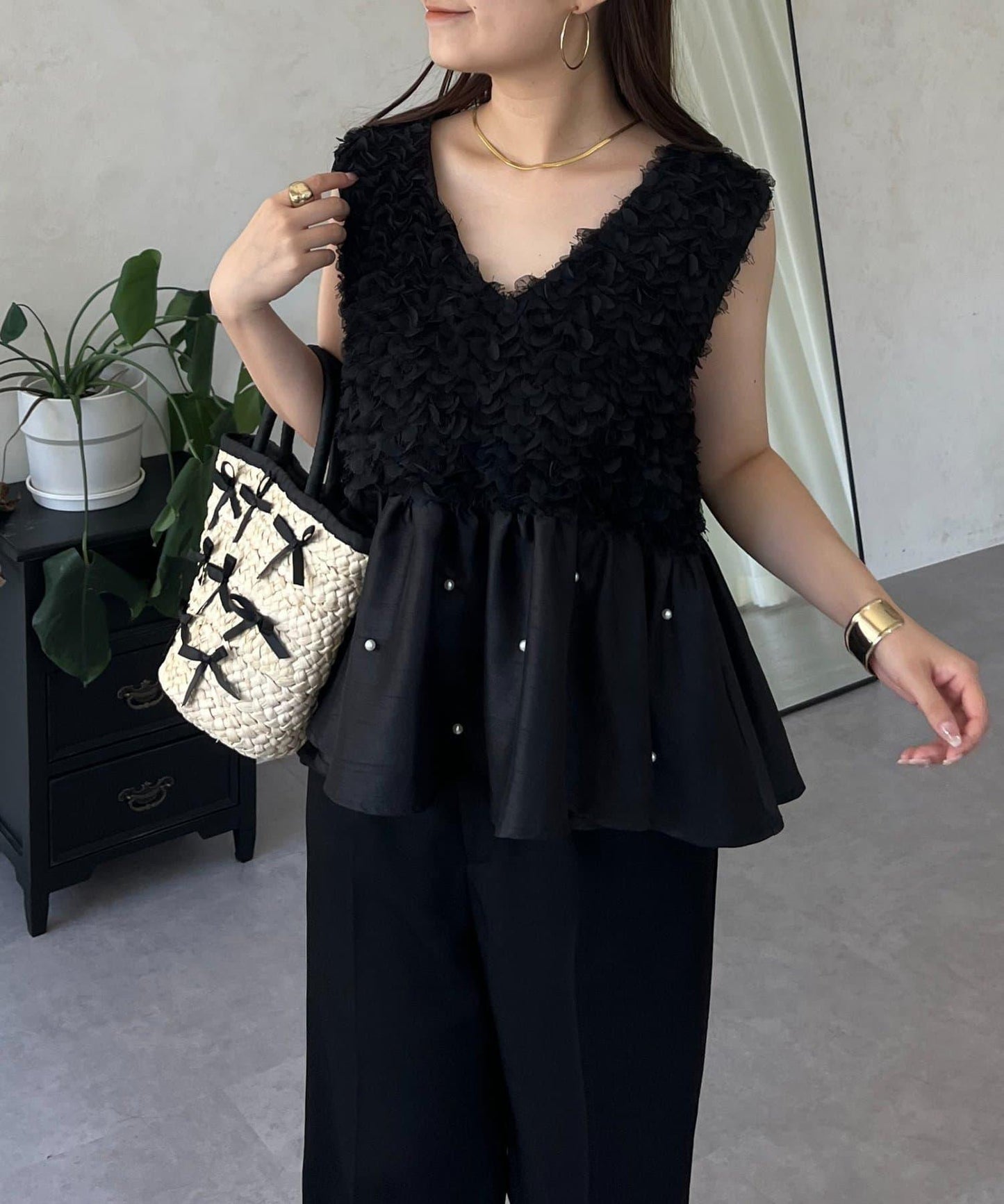 【總選舉參賽單品】花卉圖案珍珠荷葉邊背心