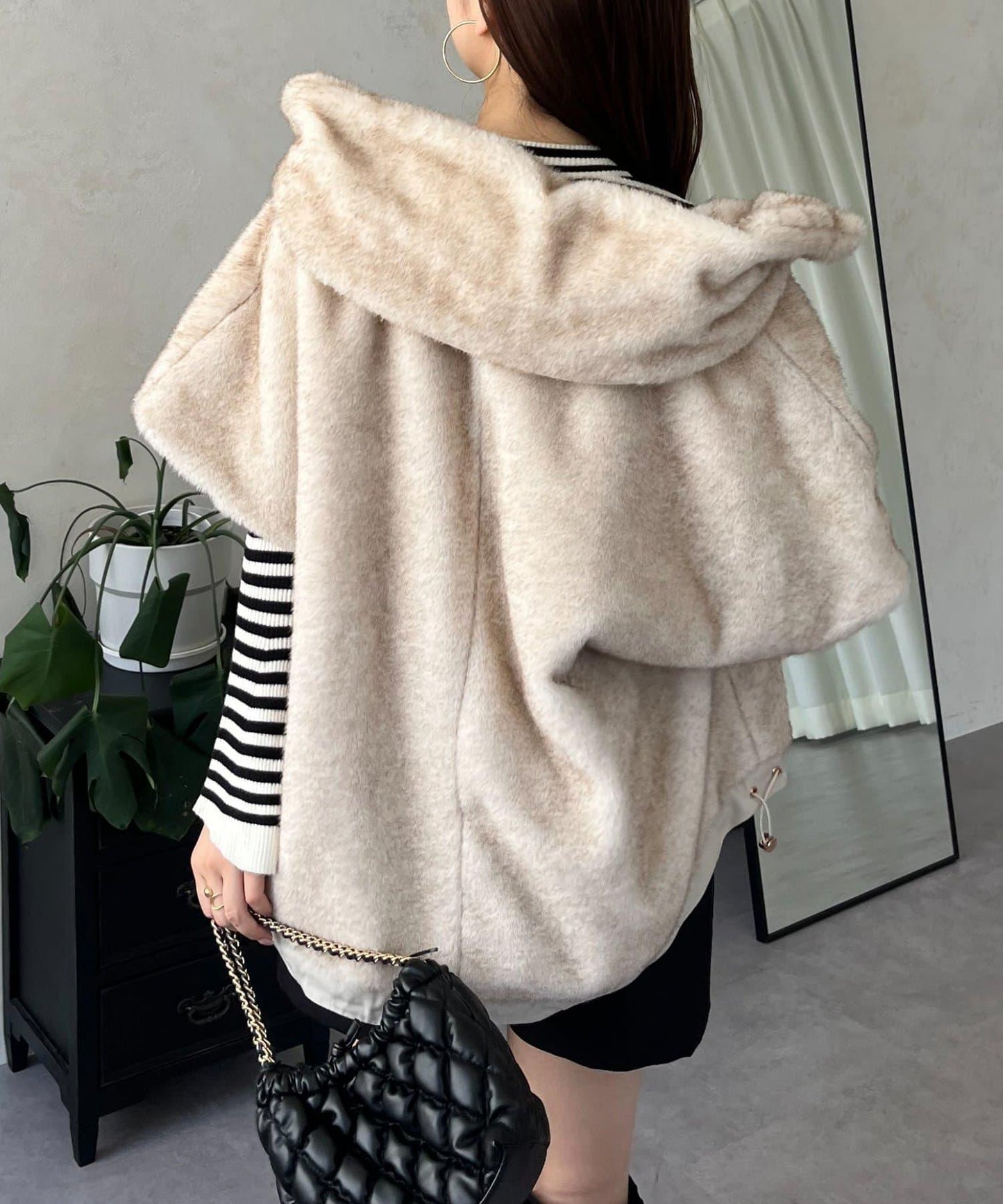 【總選舉參賽單品】貂絨風格連帽毛皮披肩