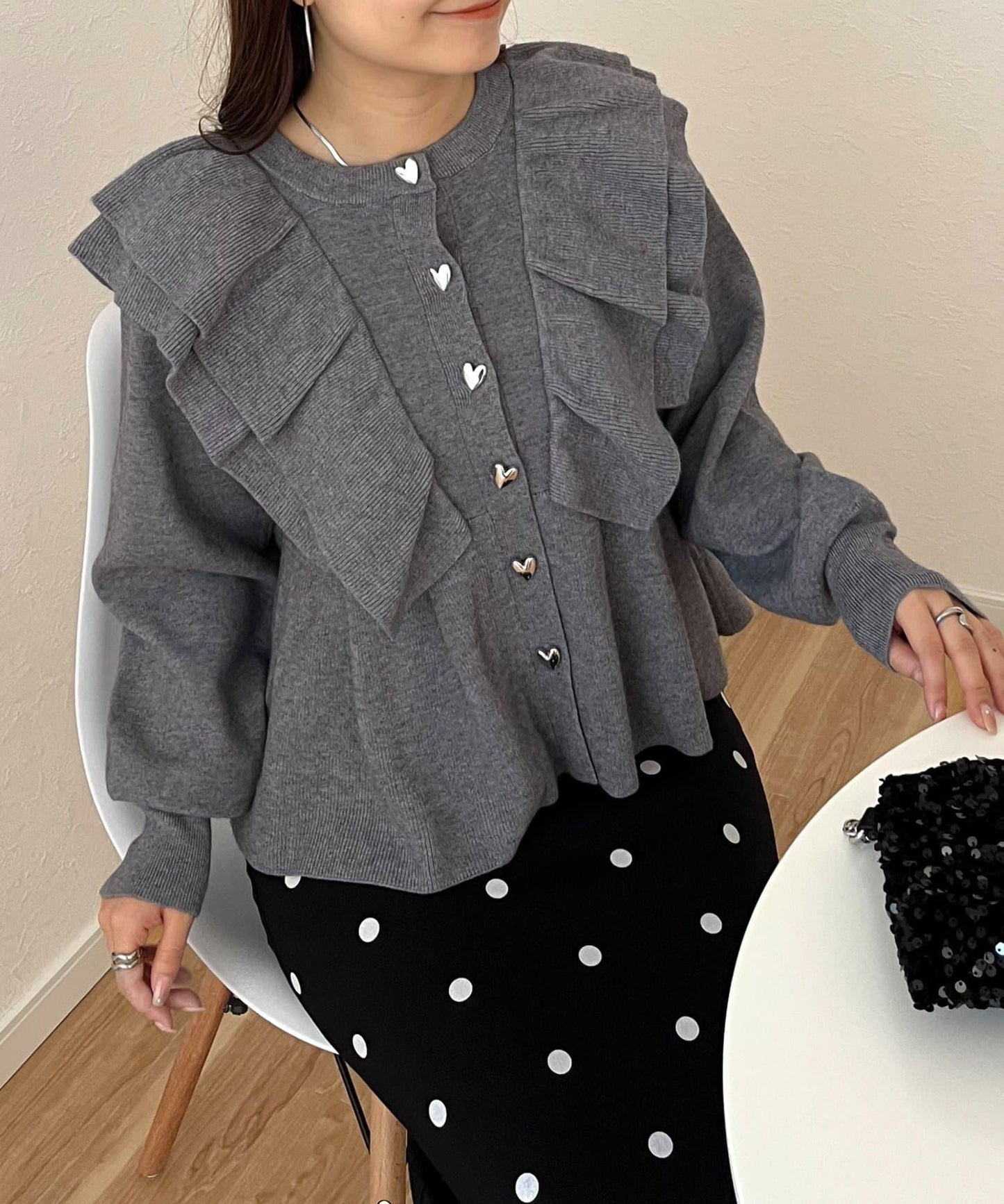 【總選舉參賽單品】愛心紐扣荷葉邊短款收腰開衫