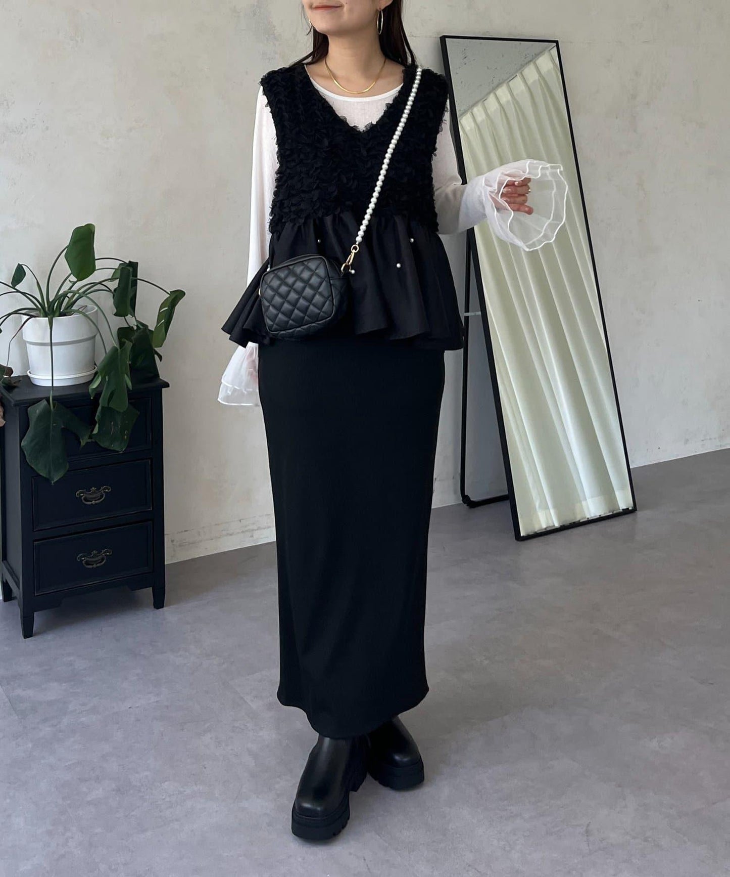 【總選舉參賽單品】花卉圖案珍珠荷葉邊背心