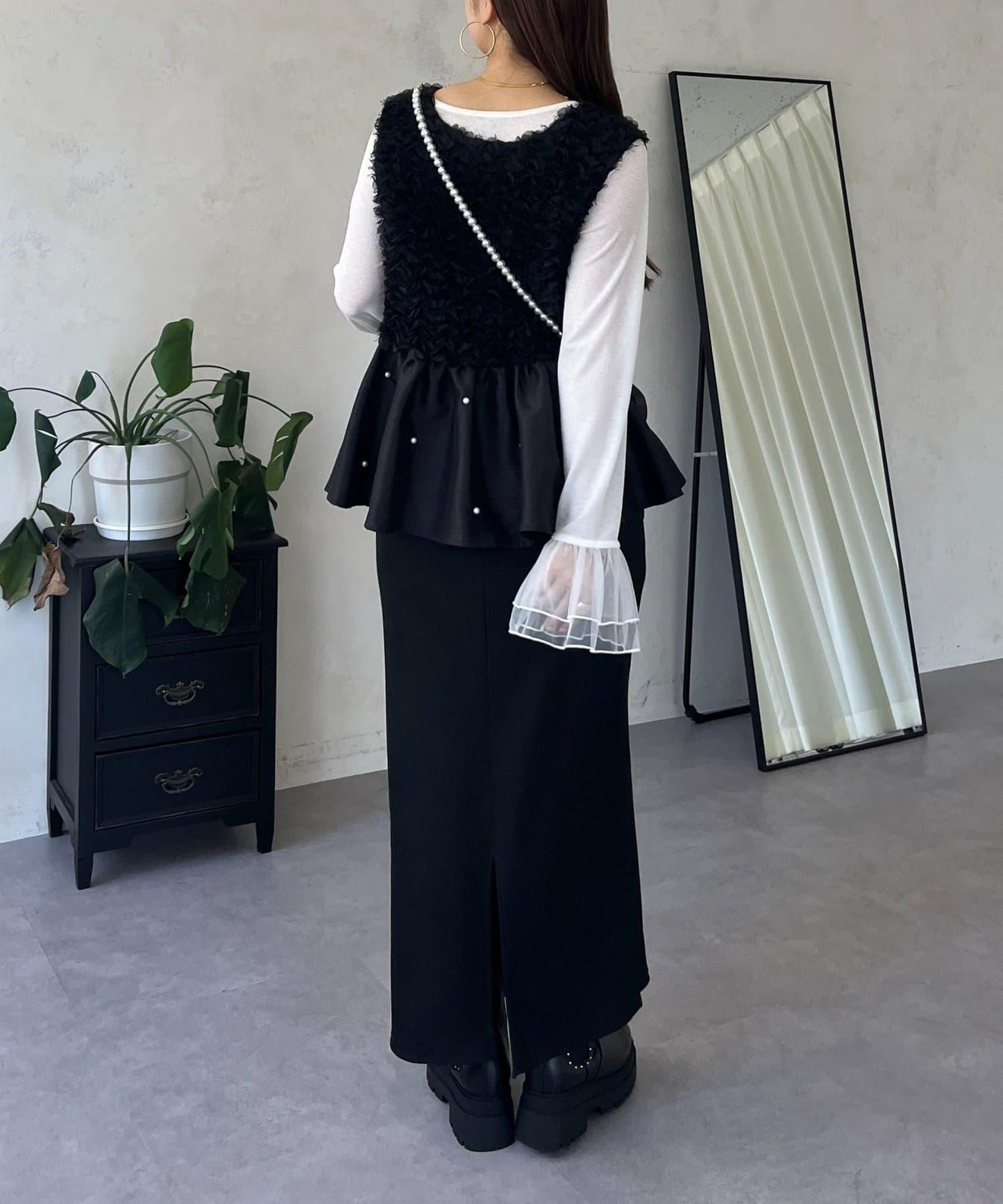 【總選舉參賽單品】花卉圖案珍珠荷葉邊背心