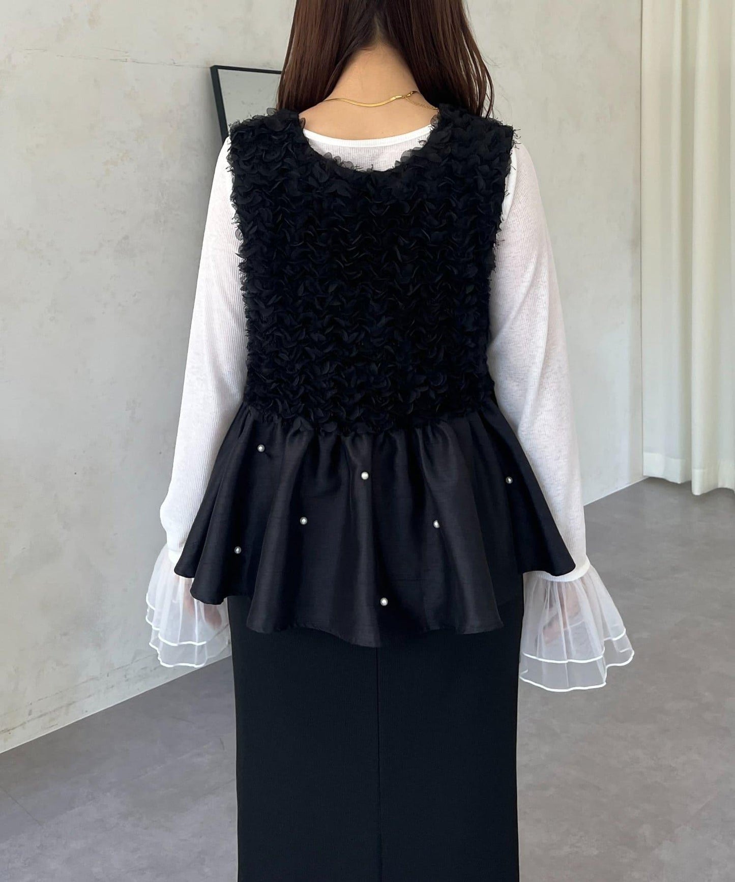 【總選舉參賽單品】花卉圖案珍珠荷葉邊背心