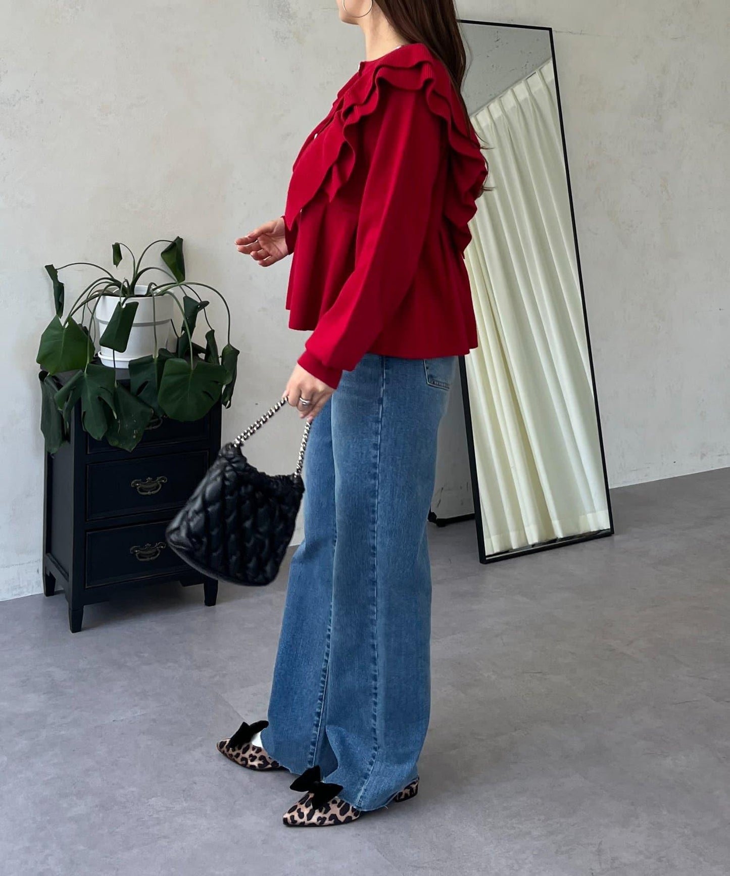 【總選舉參賽單品】愛心紐扣荷葉邊短款收腰開衫