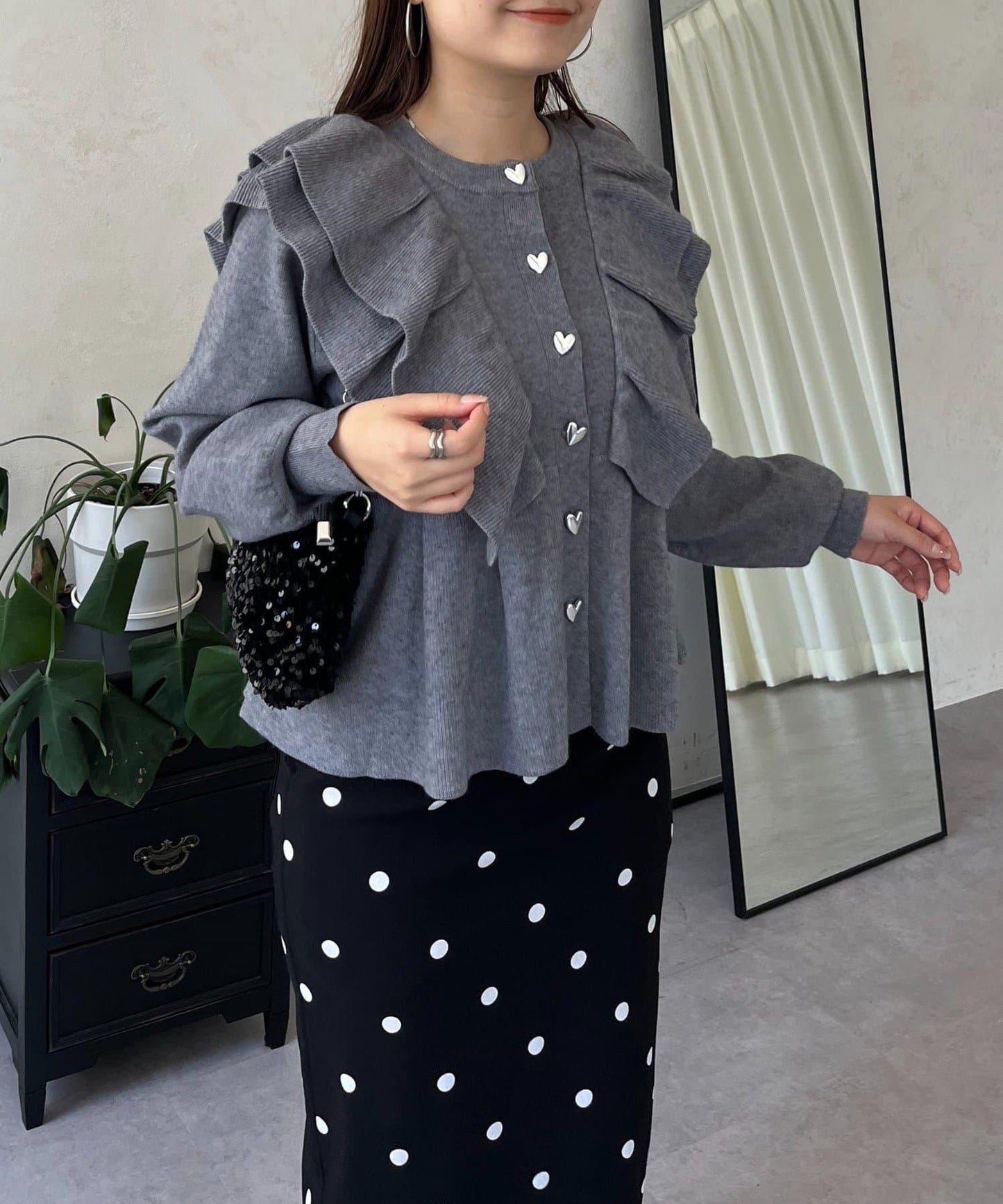 【總選舉參賽單品】愛心紐扣荷葉邊短款收腰開衫