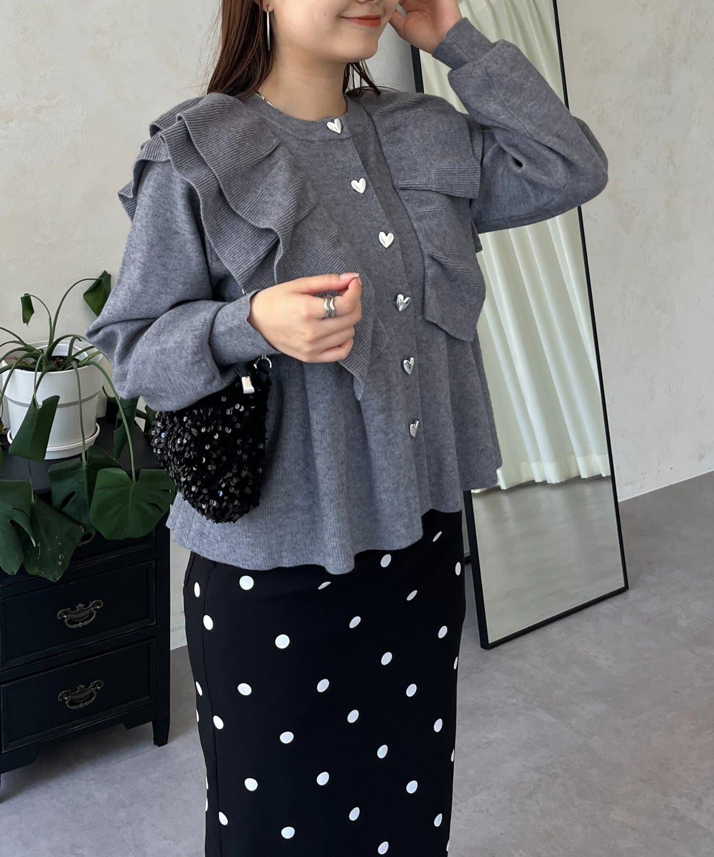 【總選舉參賽單品】愛心紐扣荷葉邊短款收腰開衫