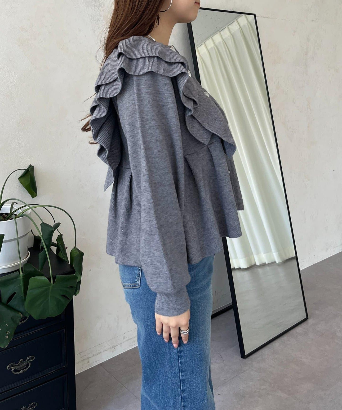 【總選舉參賽單品】愛心紐扣荷葉邊短款收腰開衫