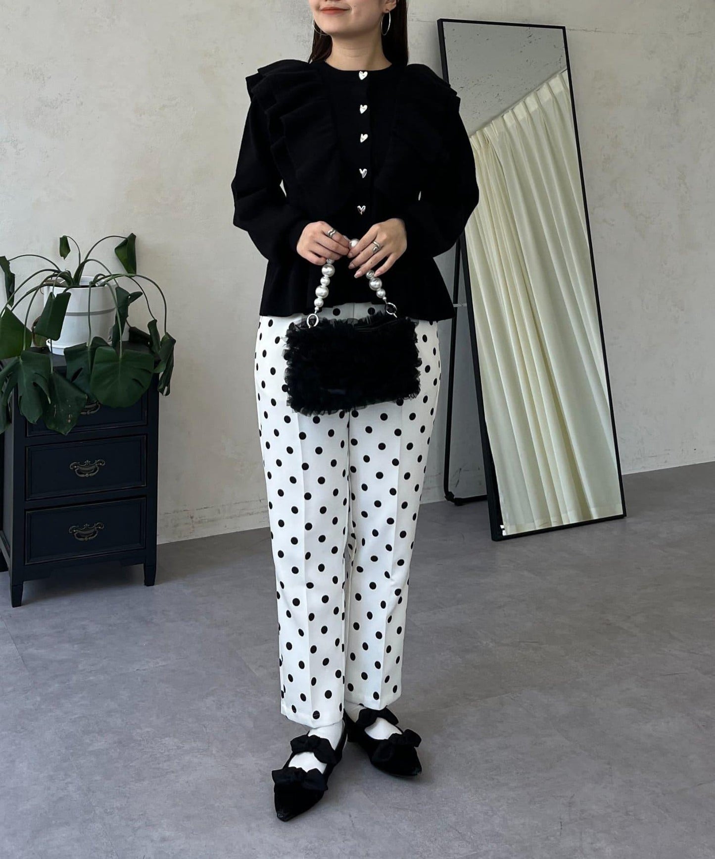 【總選舉參賽單品】愛心紐扣荷葉邊短款收腰開衫