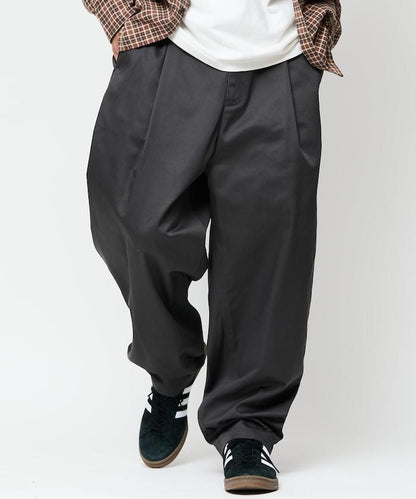 寬鬆版型斜紋打褶錐形褲