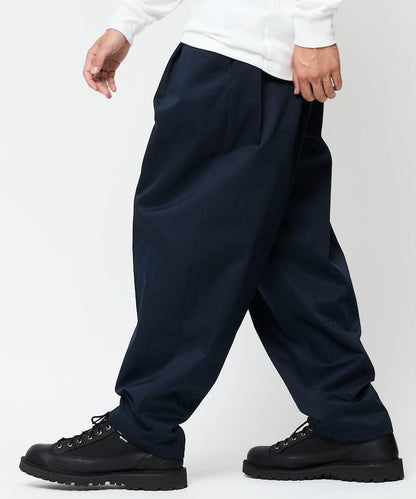 寬鬆版型斜紋打褶錐形褲