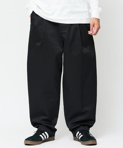 寬鬆版型斜紋打褶錐形褲