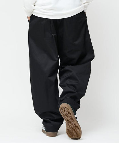 寬鬆版型斜紋打褶錐形褲