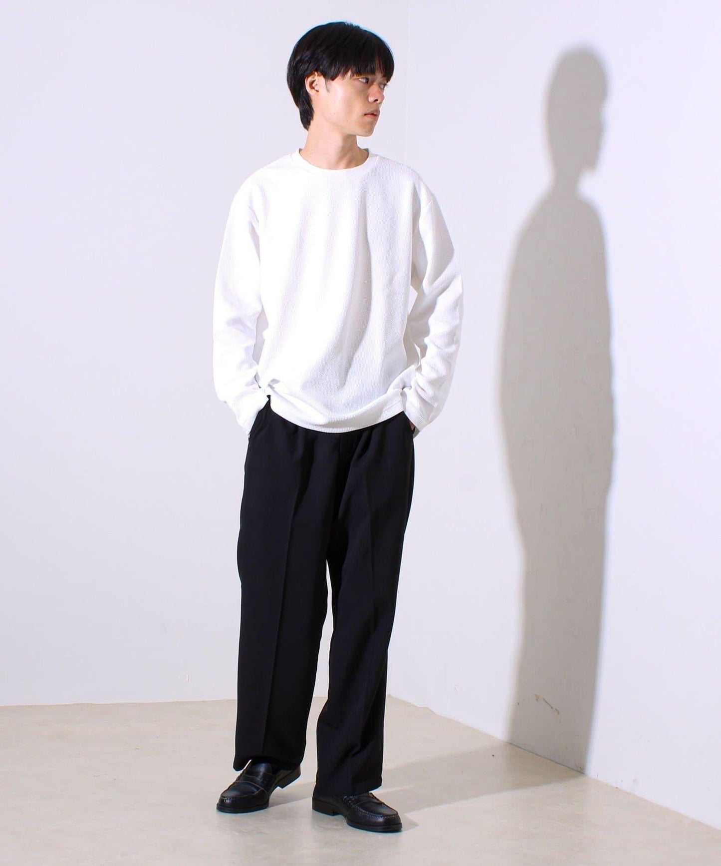 【系列累計人氣】【推薦作為夾克內搭】浮雕提花長袖T恤