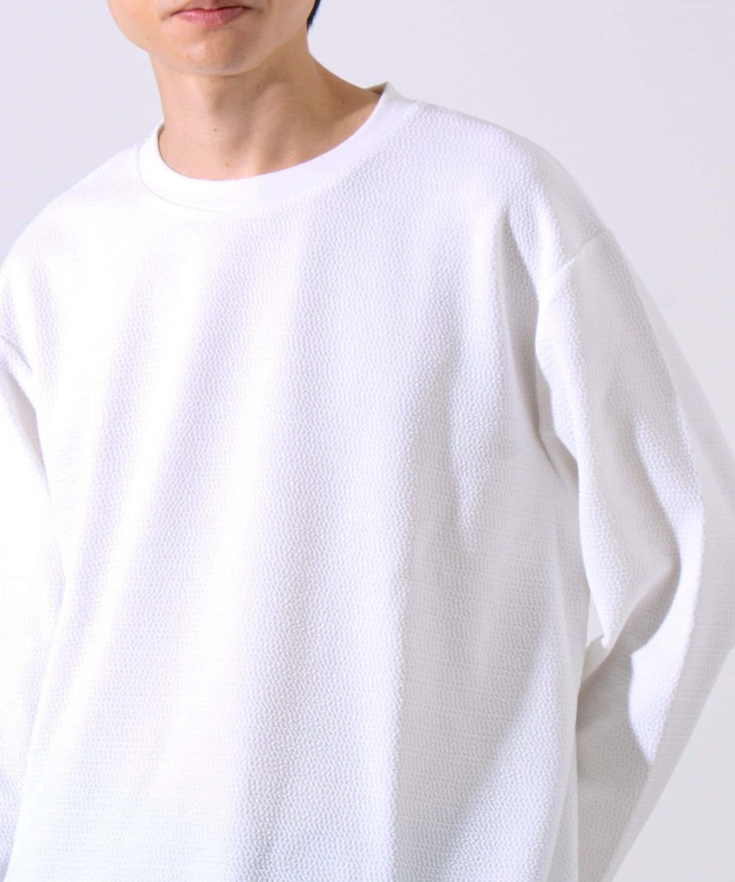 【系列累計人氣】【推薦作為夾克內搭】浮雕提花長袖T恤