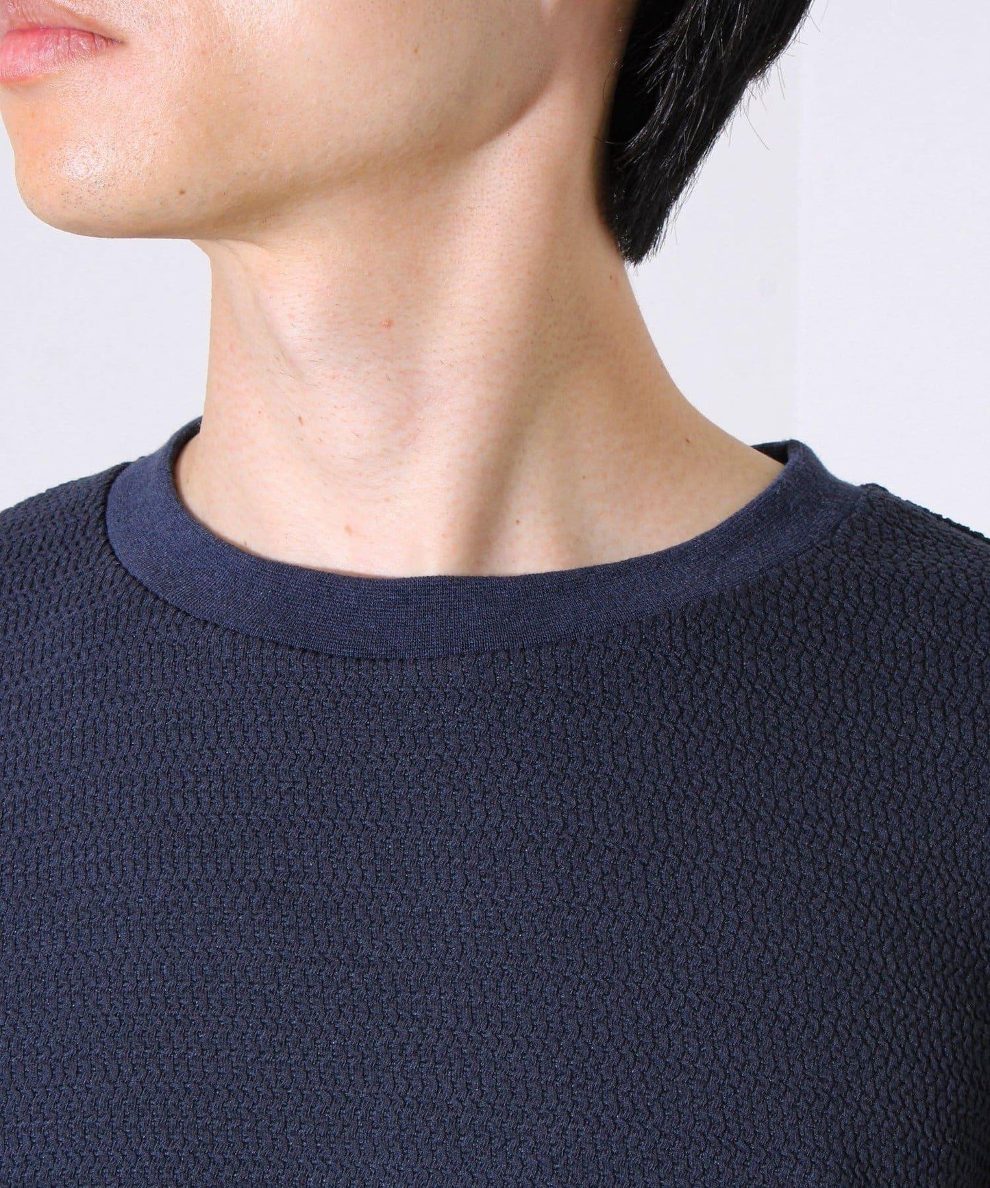 【系列累計人氣】【推薦作為夾克內搭】浮雕提花長袖T恤