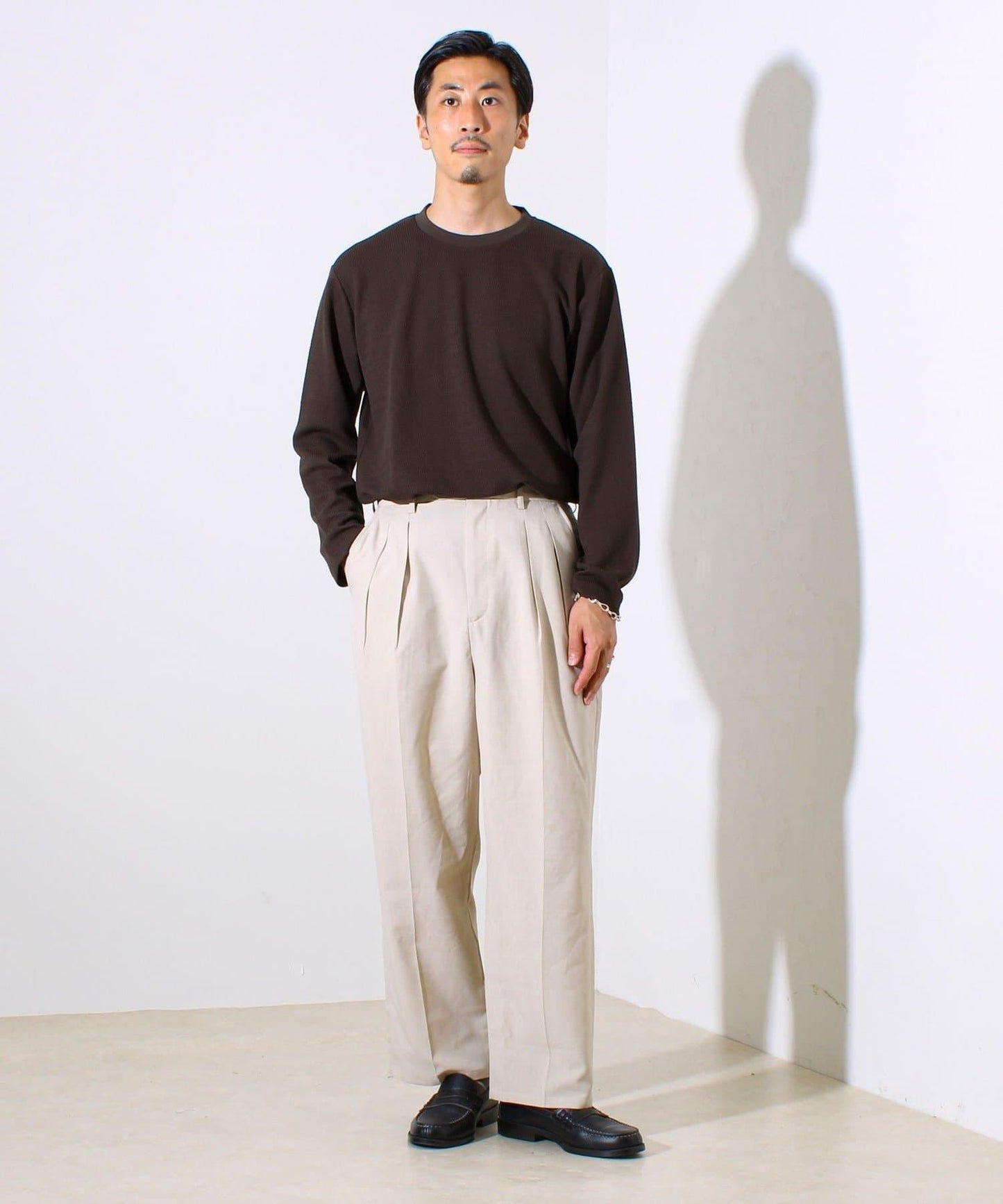 【系列累計人氣】【推薦作為夾克內搭】浮雕提花長袖T恤