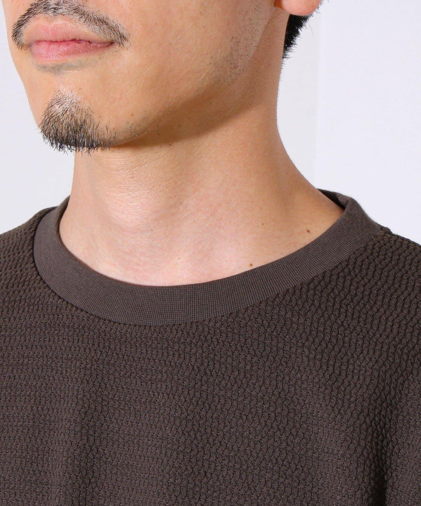 【系列累計人氣】【推薦作為夾克內搭】浮雕提花長袖T恤