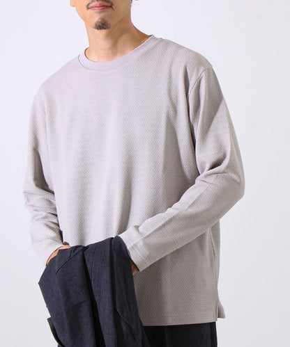 【系列累計人氣】【推薦作為夾克內搭】浮雕提花長袖T恤