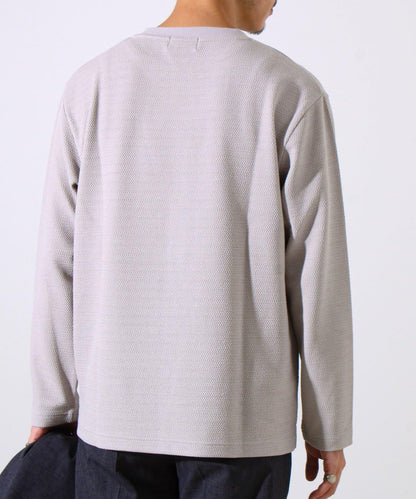 【系列累計人氣】【推薦作為夾克內搭】浮雕提花長袖T恤