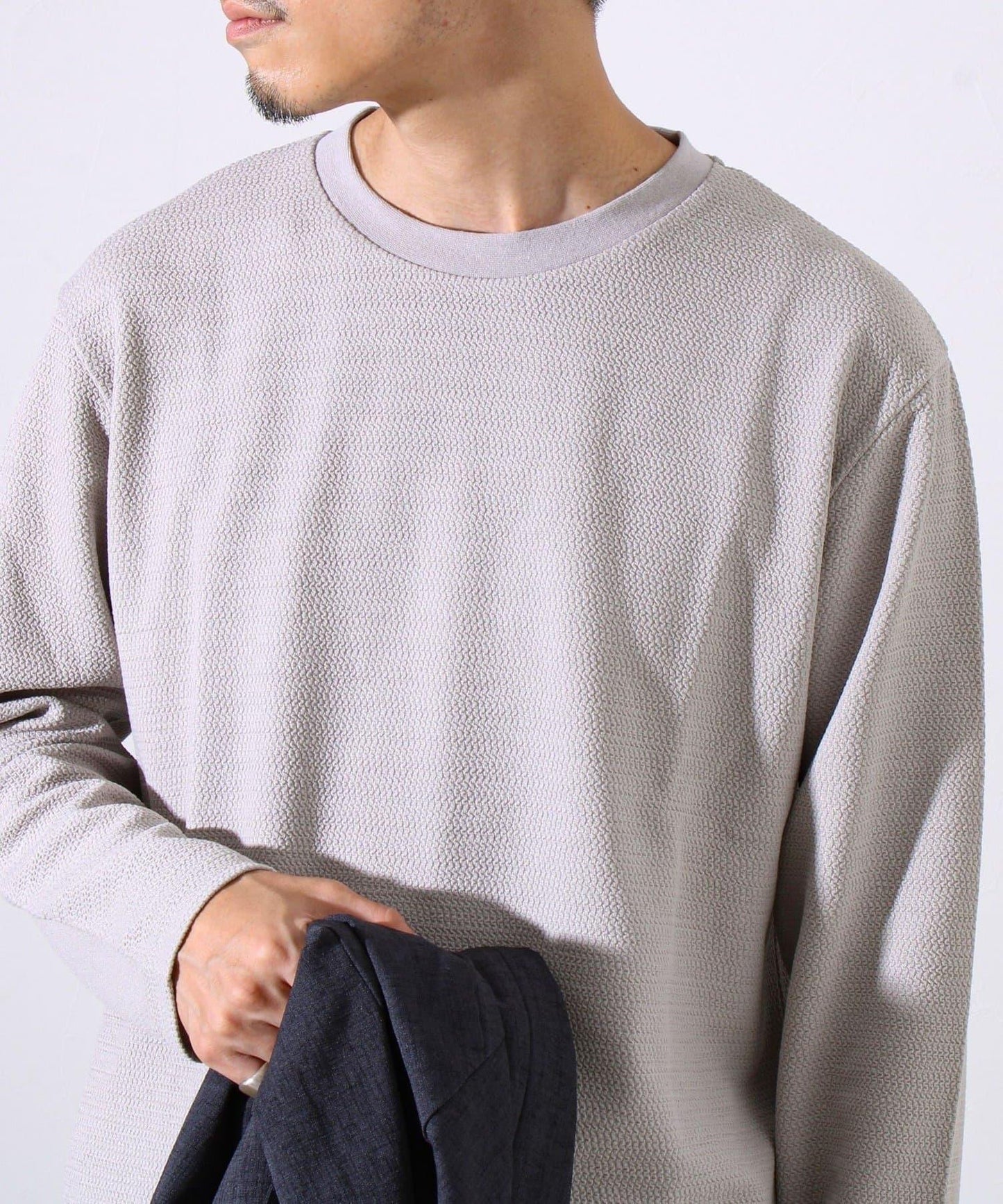 【系列累計人氣】【推薦作為夾克內搭】浮雕提花長袖T恤