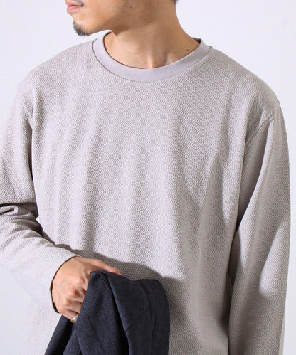 【系列累計人氣】【推薦作為夾克內搭】浮雕提花長袖T恤