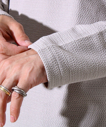 【系列累計人氣】【推薦作為夾克內搭】浮雕提花長袖T恤