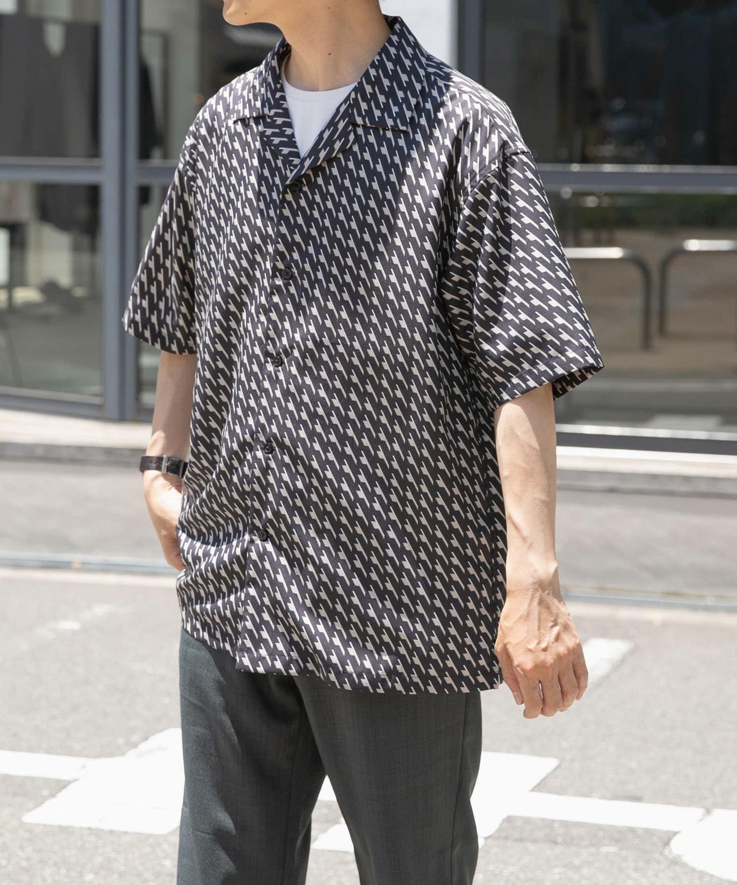 幾何印花開領襯衫A