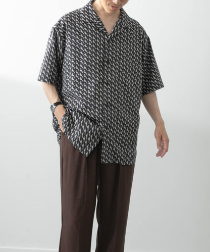 幾何印花開領襯衫A