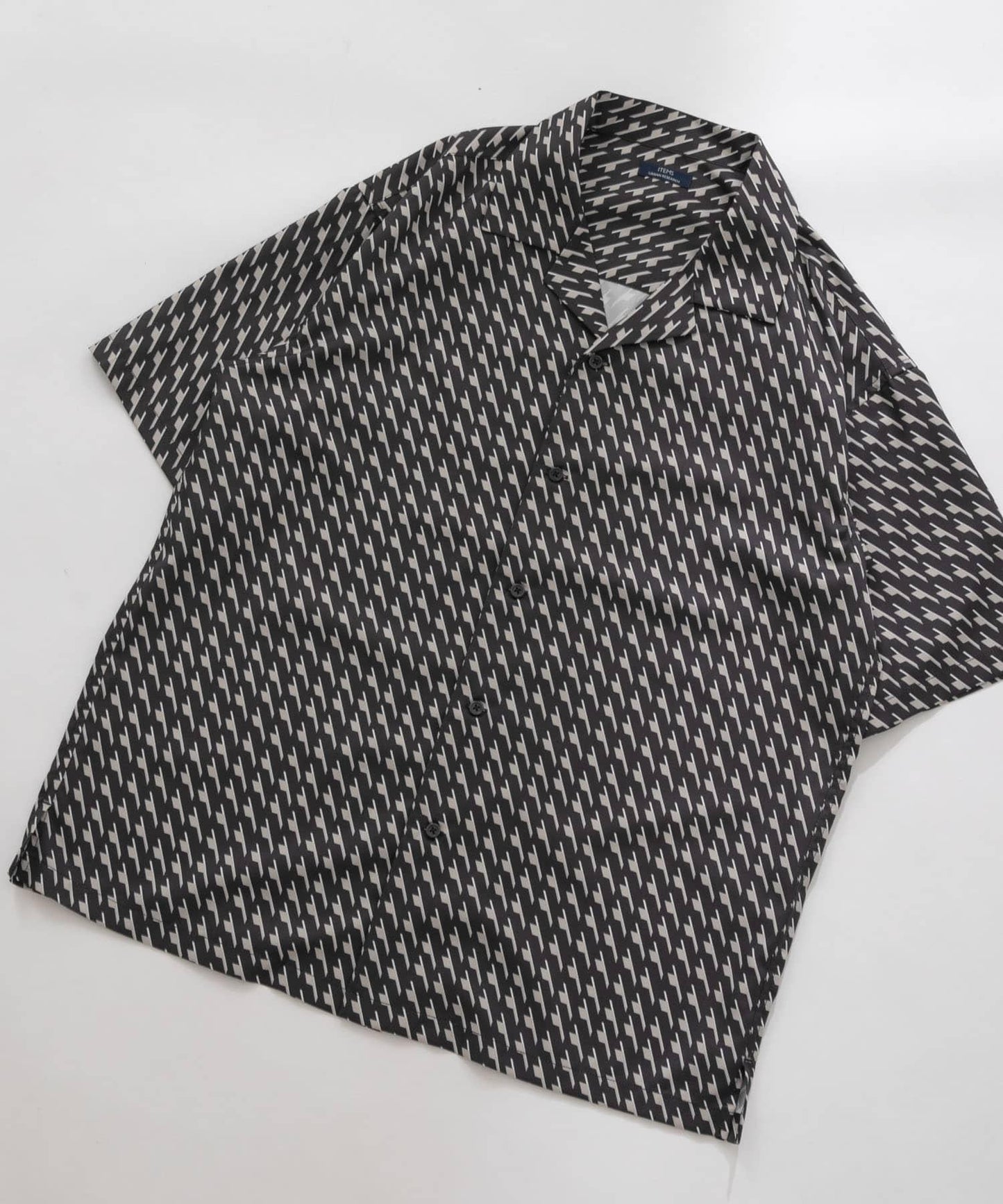 幾何印花開領襯衫A