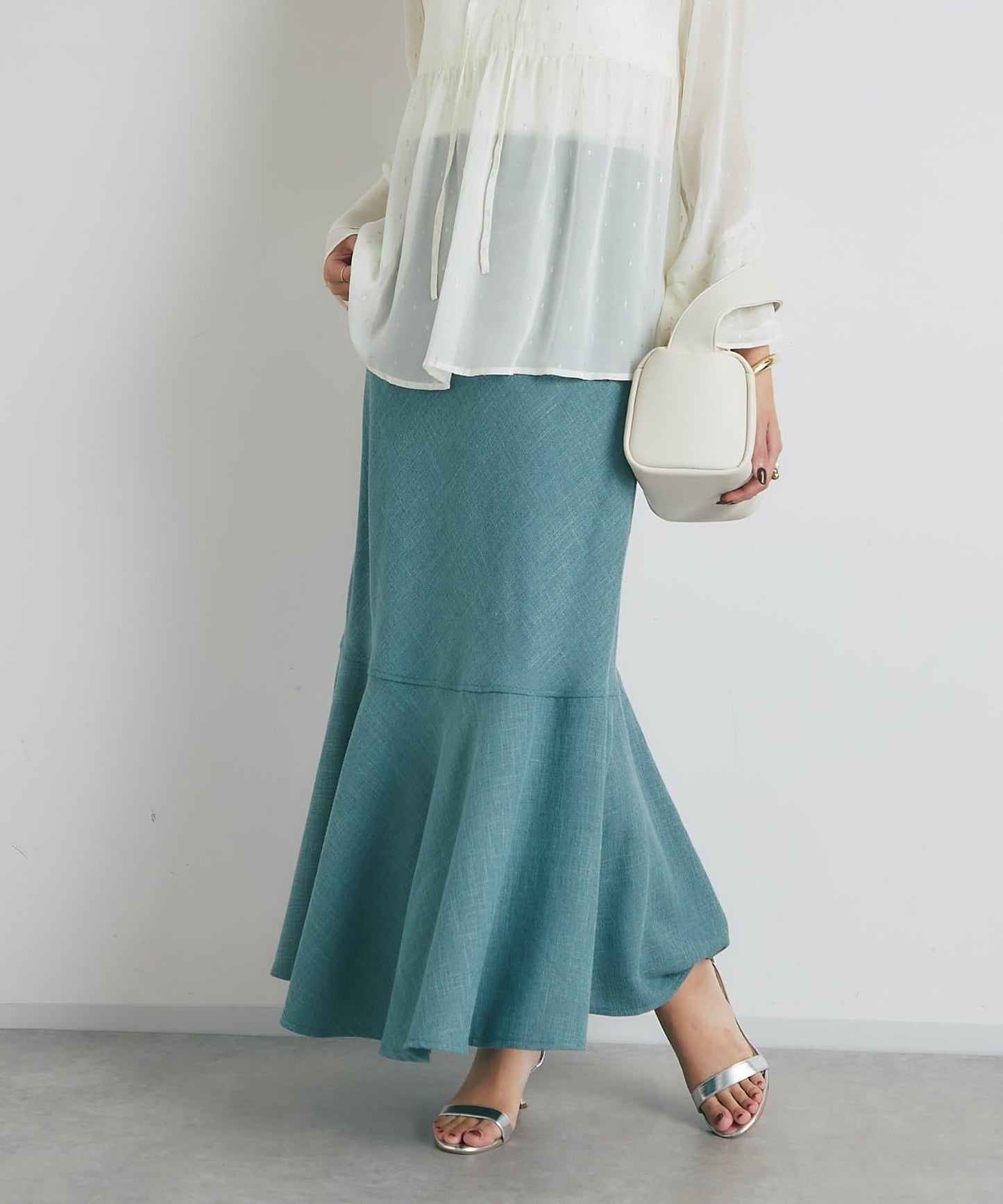 【有小個子尺碼・美麗剪裁】後開衩美人魚長裙