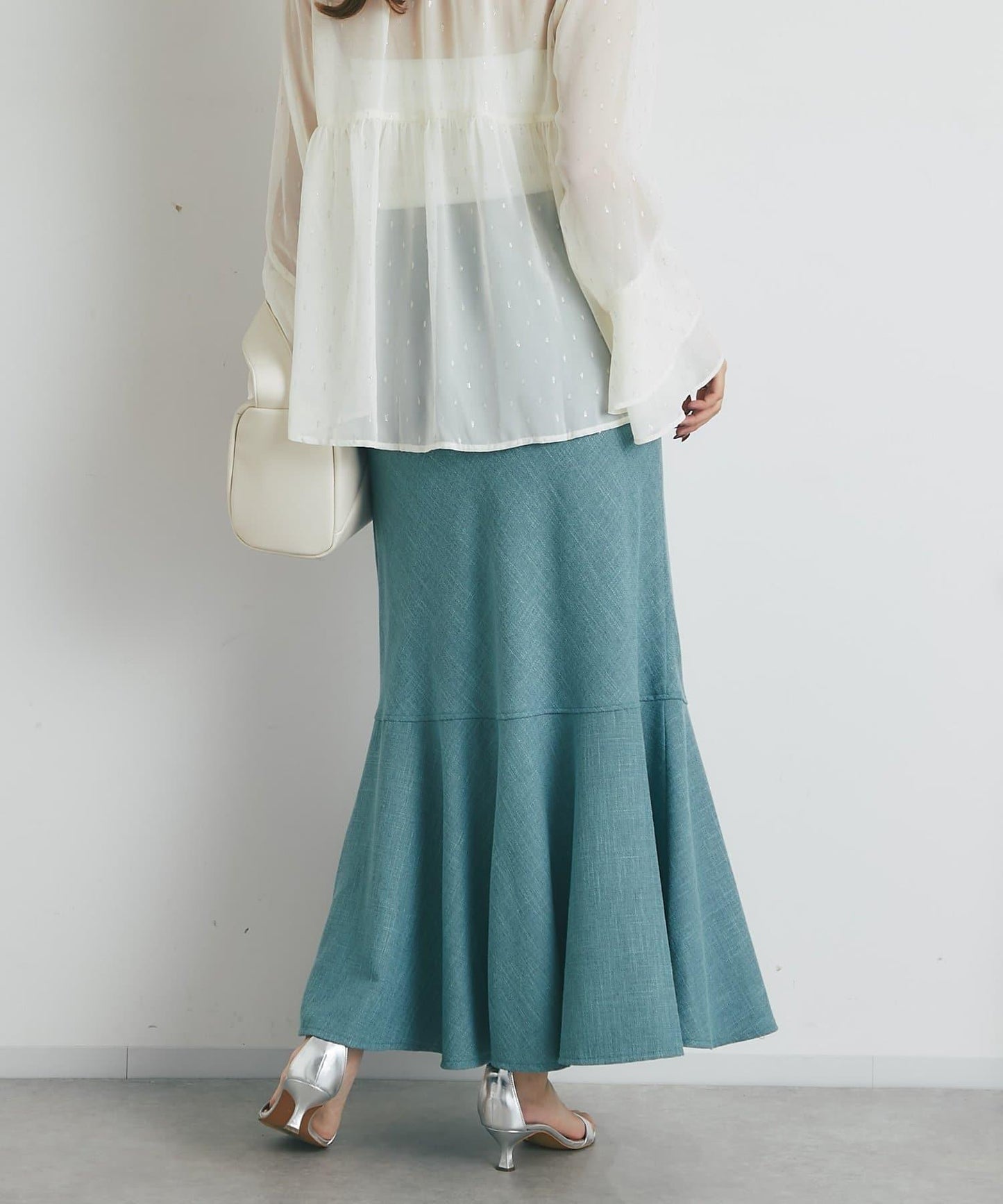 【有小個子尺碼・美麗剪裁】後開衩美人魚長裙