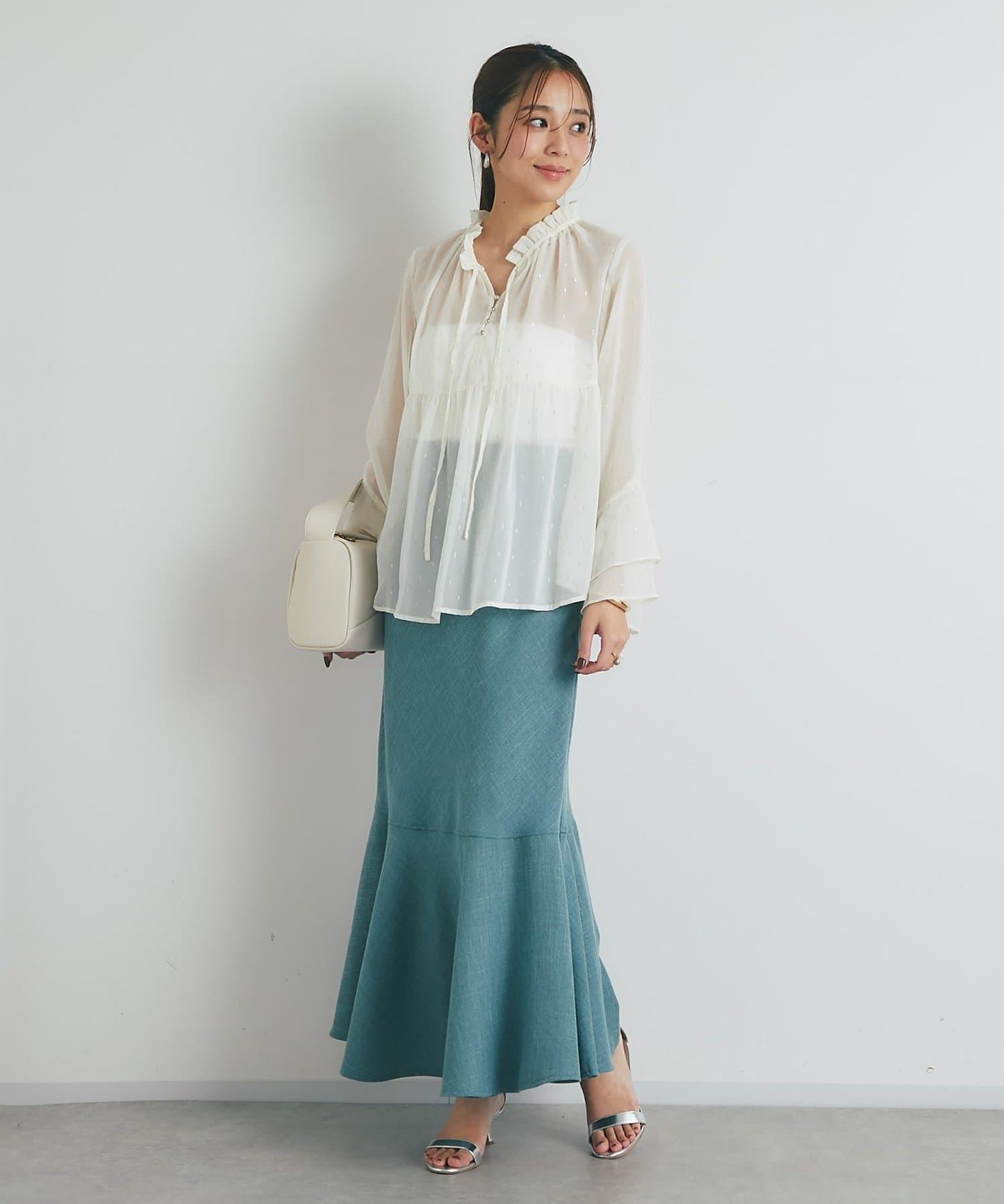 【有小個子尺碼・美麗剪裁】後開衩美人魚長裙