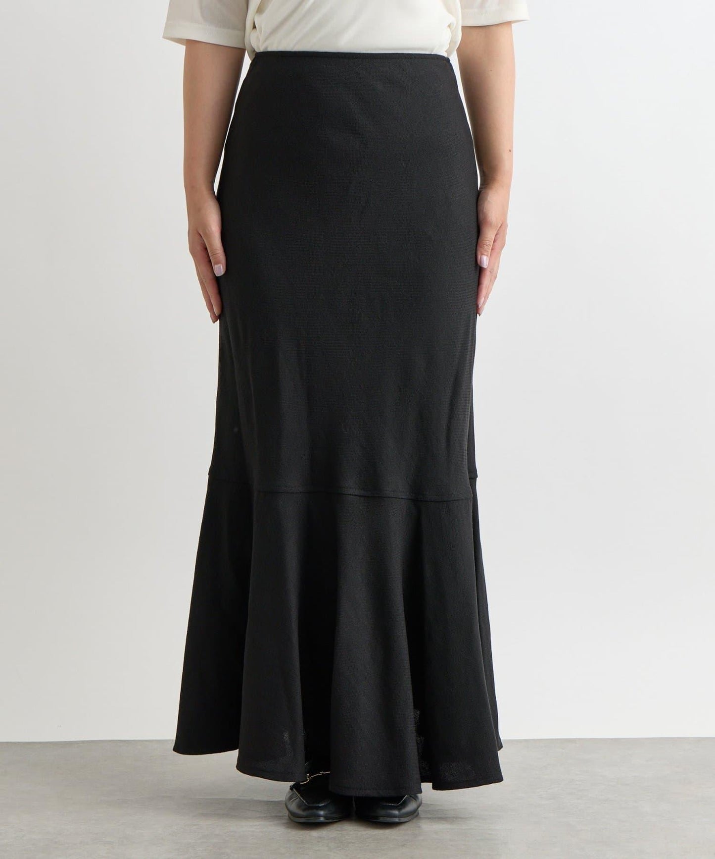 【有小個子尺碼・美麗剪裁】後開衩美人魚長裙