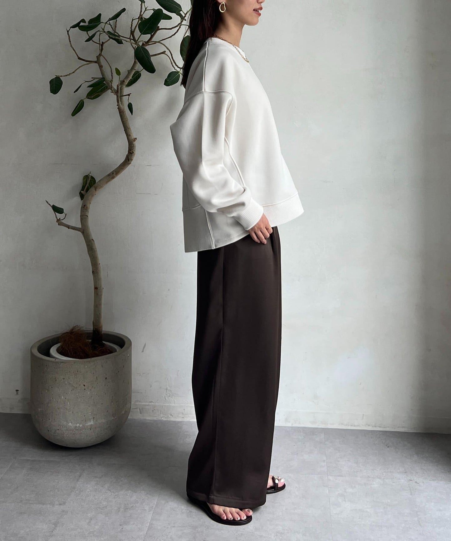 輕量粘合落肩套頭衫