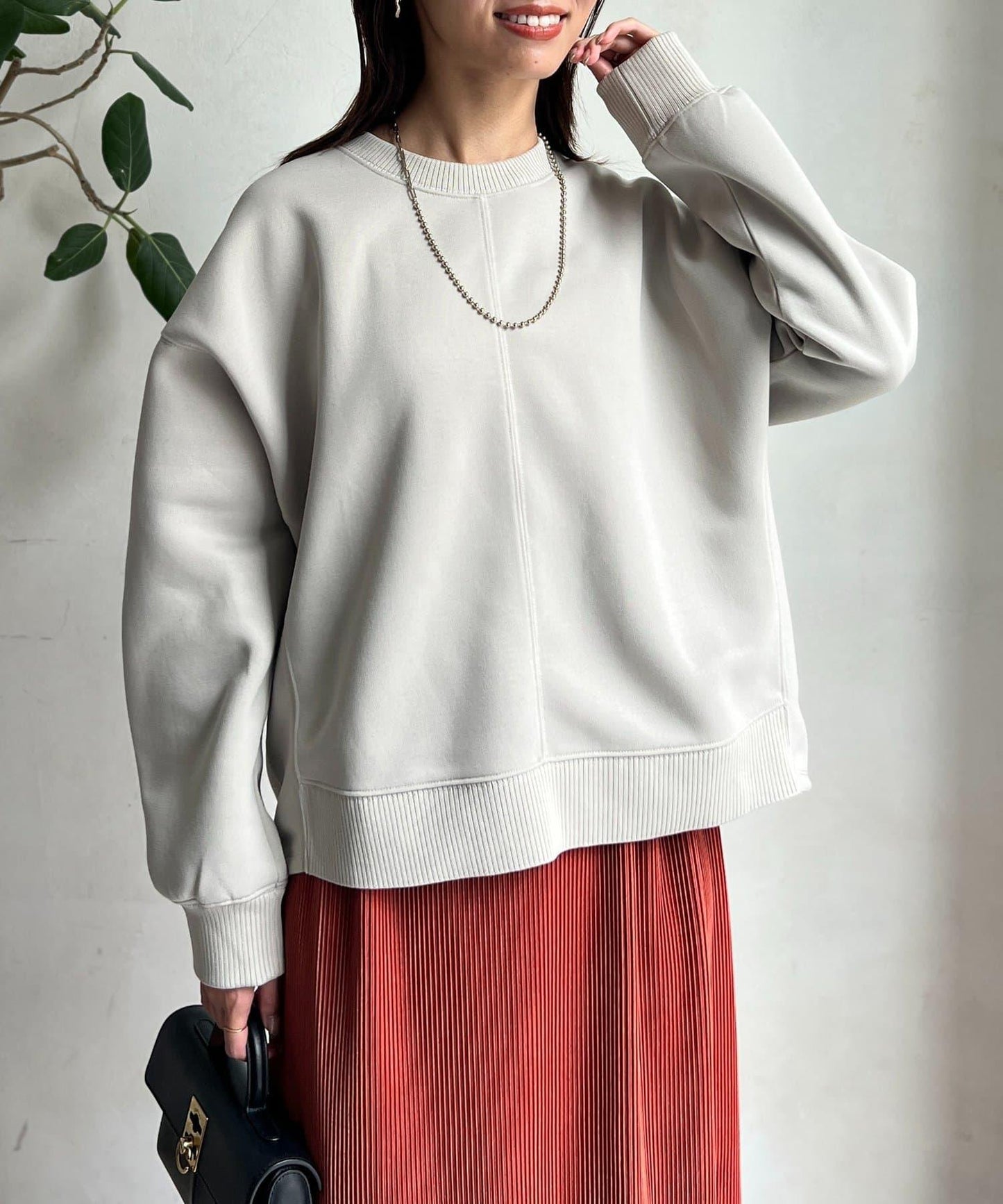 輕量粘合落肩套頭衫