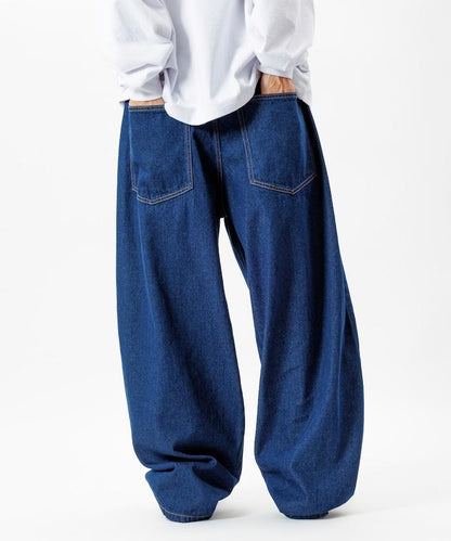 寬鬆版型桶形牛仔褲 / 水洗工藝 / 過染工藝