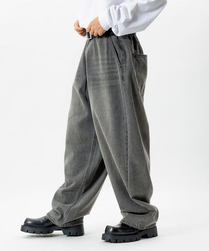 寬鬆版型桶形牛仔褲 / 水洗工藝 / 過染工藝