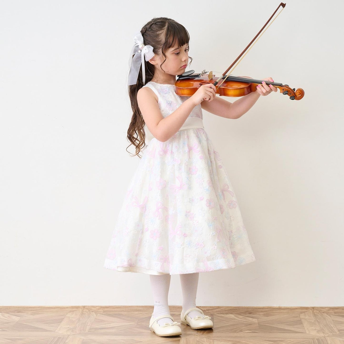 花卉刺繡連衣裙