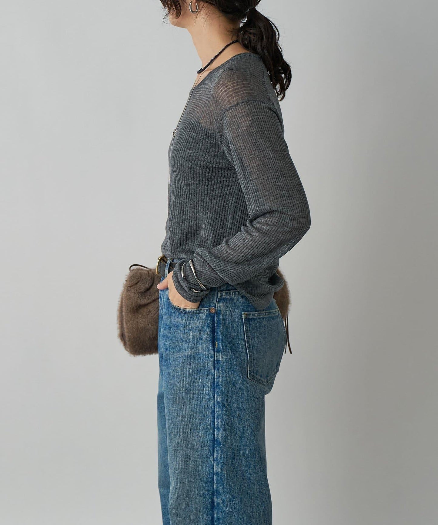 【輕盈感◎】透視U領針織衫