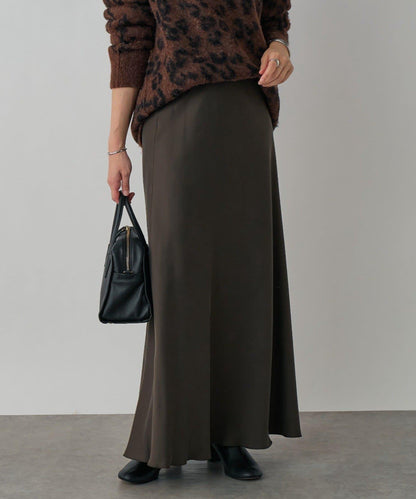 【優雅垂感】醋酸混紡斜裁半身裙