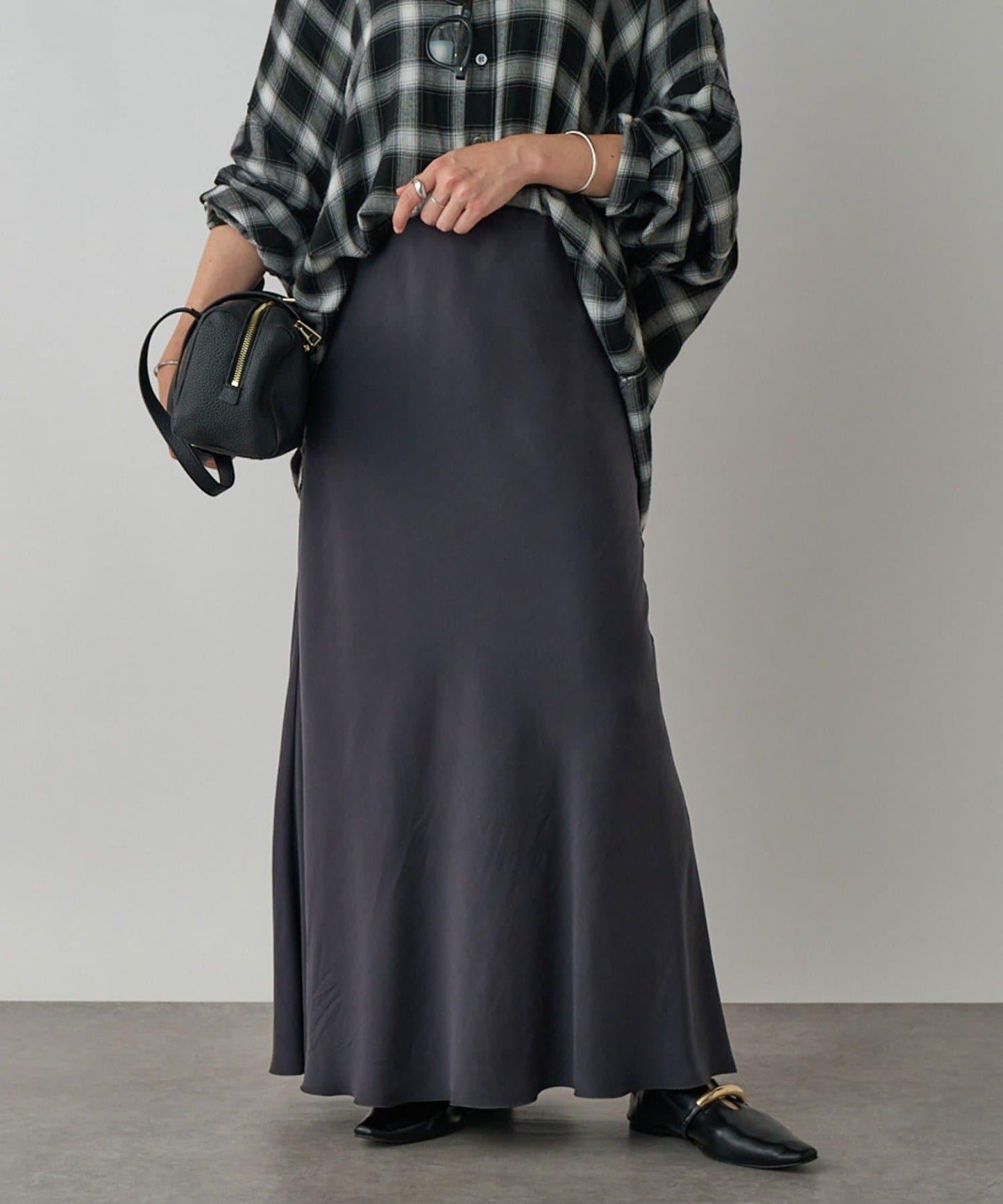 【優雅垂感】醋酸混紡斜裁半身裙