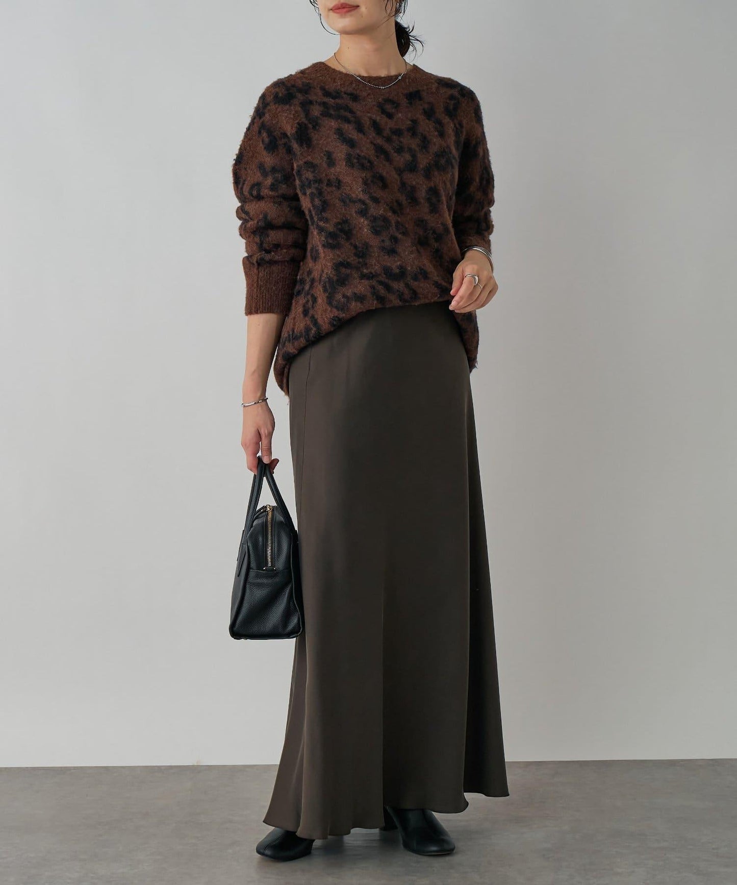 【優雅垂感】醋酸混紡斜裁半身裙