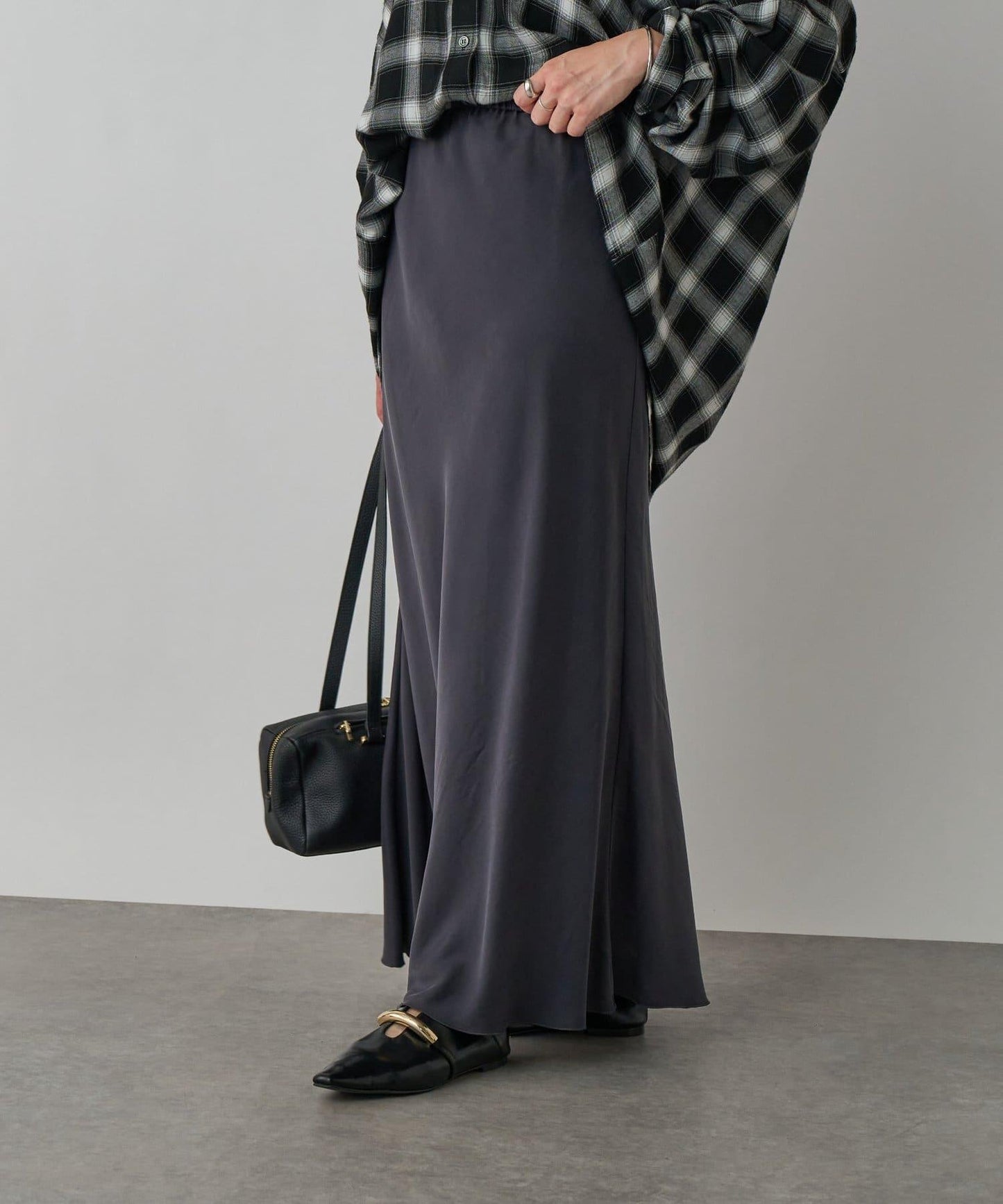 【優雅垂感】醋酸混紡斜裁半身裙